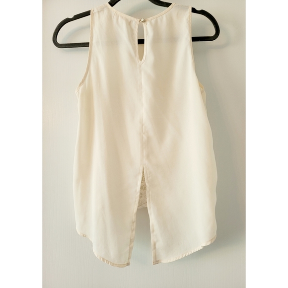 MONTEAU crop top with crochet detail - Picture 2 of 3